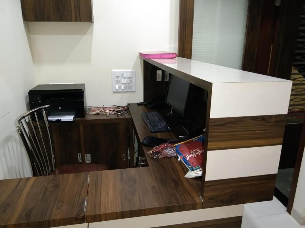Sadguru Lodge - Mumbai, Mumbai